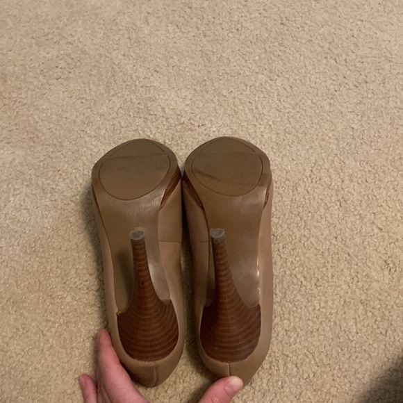 Nine West Rocha Leather Platform Pump - Picture 5 of 5